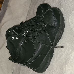 Nike ACG Boots